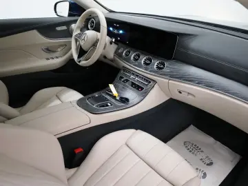 E 200 Coupe  Avantgarde  SH Kamera ACC Panorama