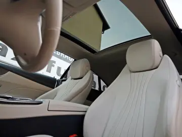 E 200 Coupe  Avantgarde  SH Kamera ACC Panorama