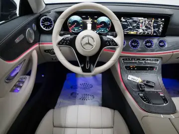 E 200 Coupe  Avantgarde  SH Kamera ACC Panorama