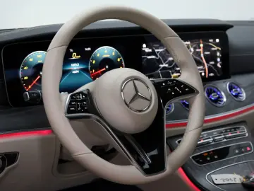 E 200 Coupe  Avantgarde  SH Kamera ACC Panorama