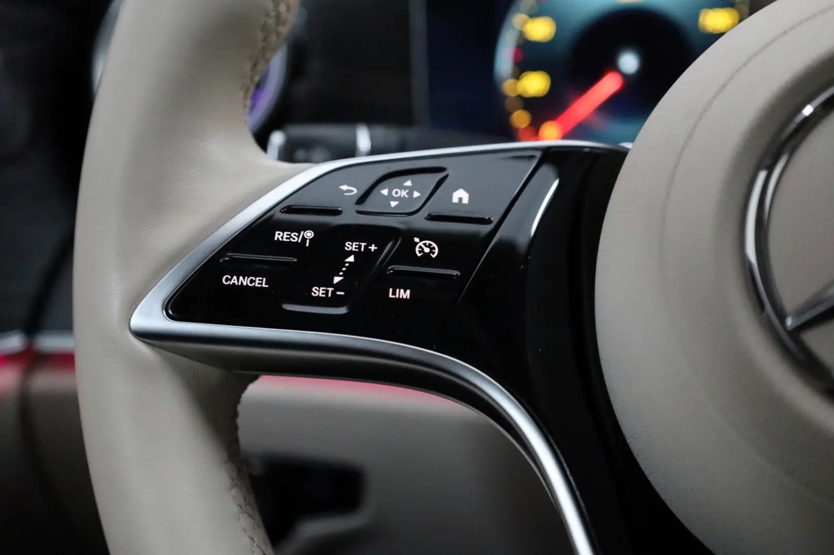 E 200 Coupe  Avantgarde  SH Kamera ACC Panorama