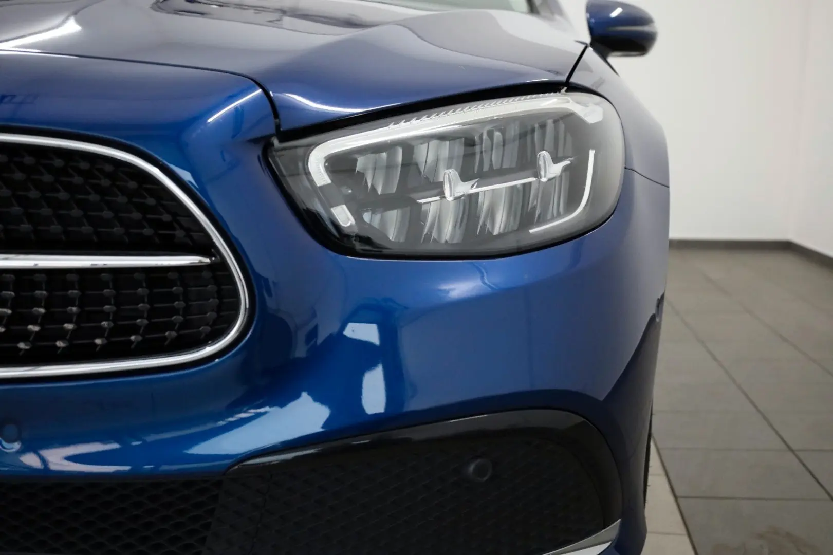 E 200 Coupe  Avantgarde  SH Kamera ACC Panorama