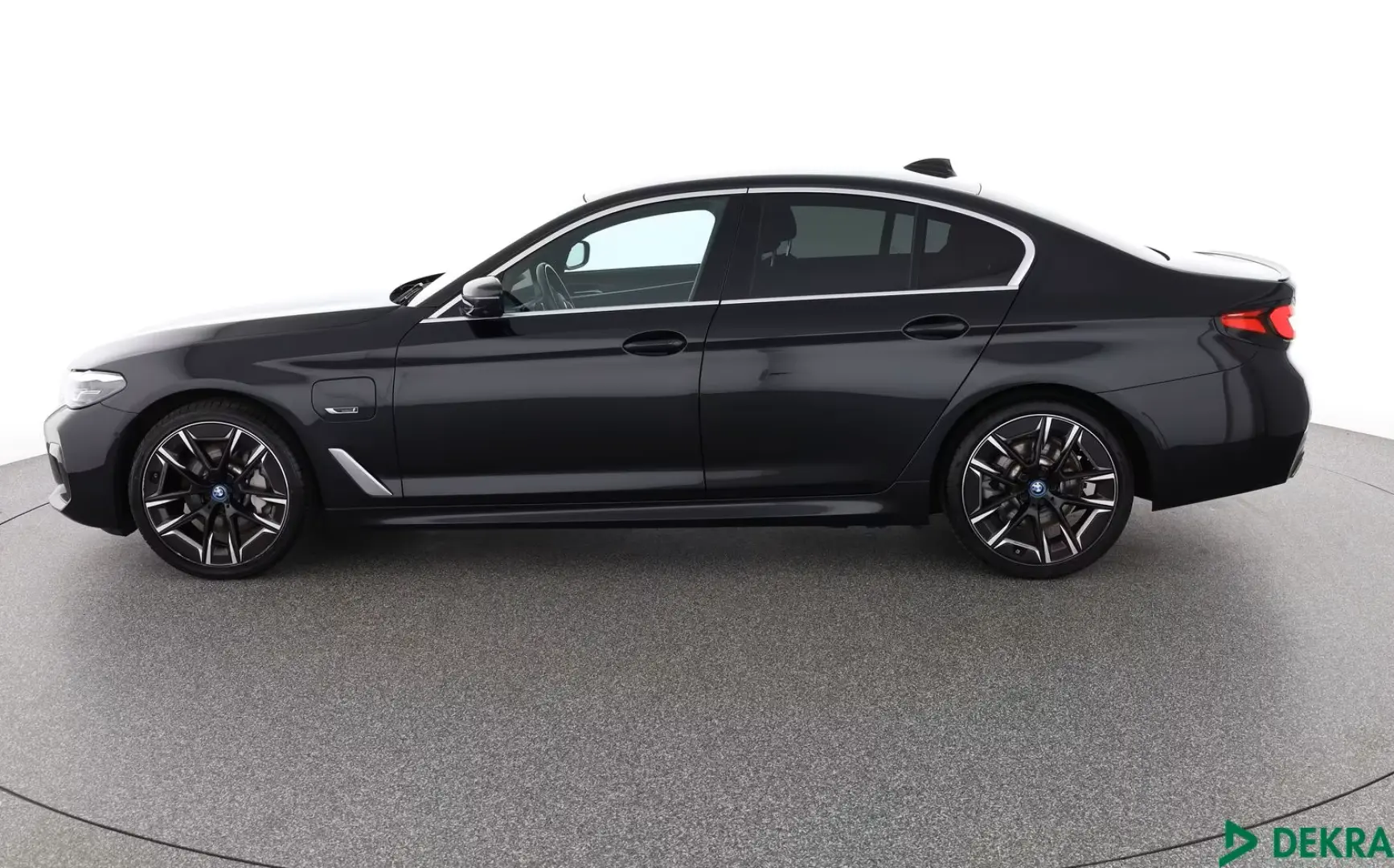 530 e xDrive M SPORT SHADOW HUD 360GRAD AMBIENTE