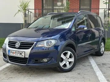 Volkswagen Touran CROSS