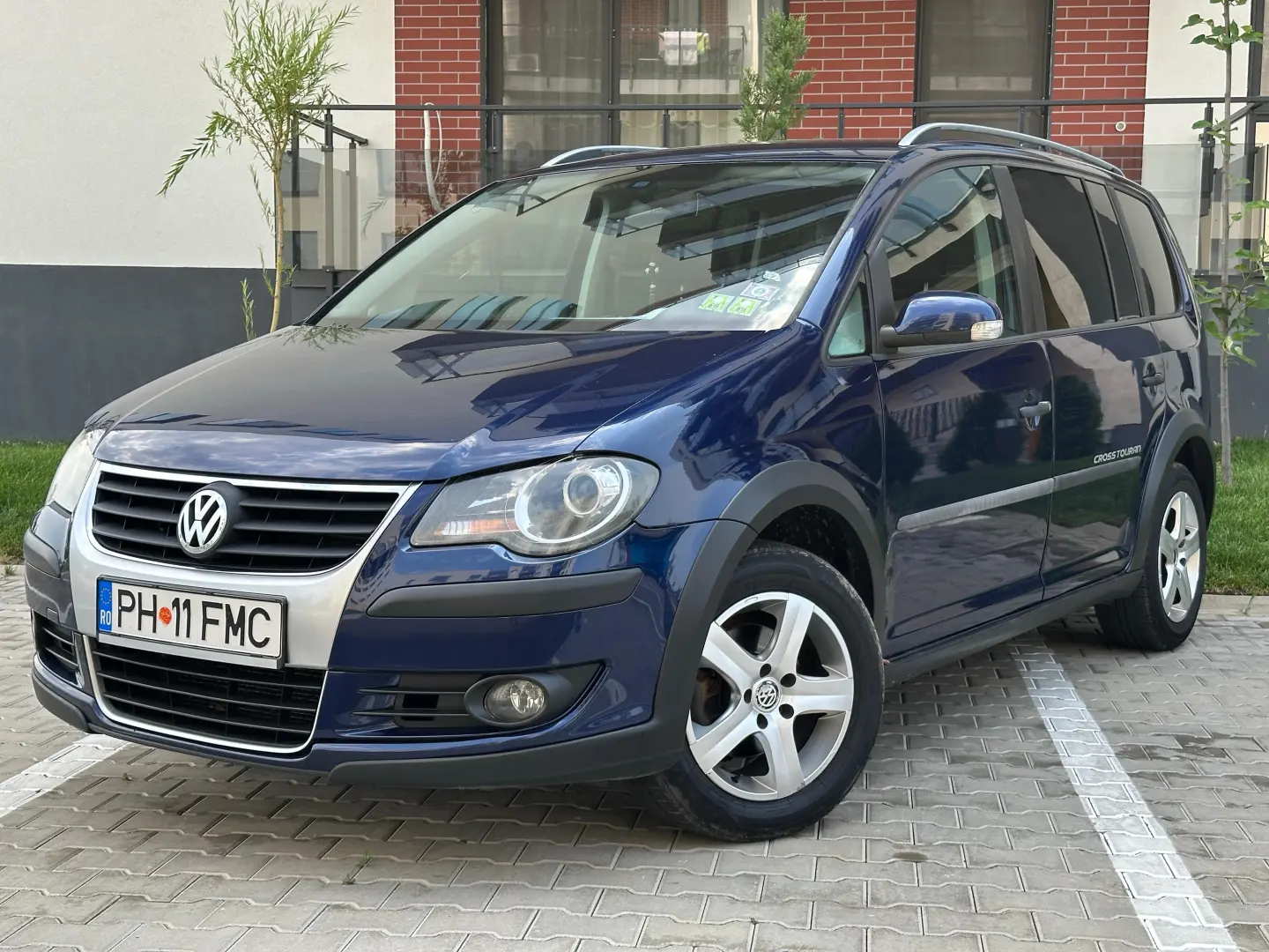 Volkswagen Touran CROSS