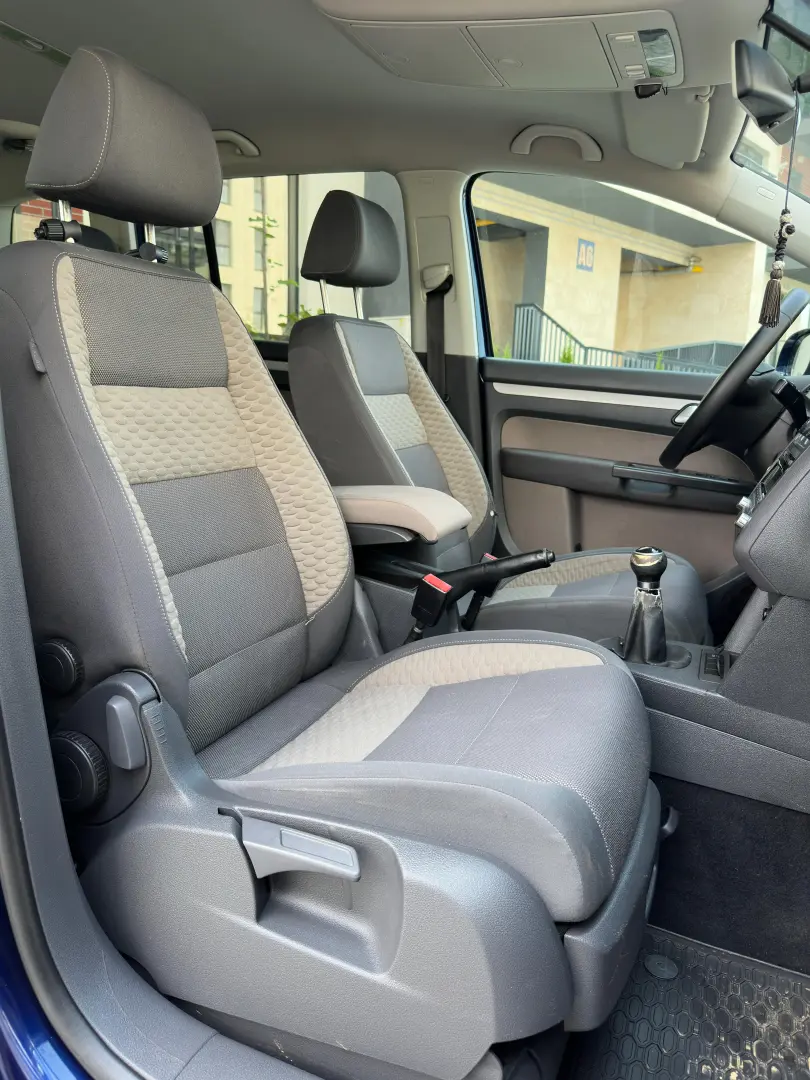 Volkswagen Touran CROSS