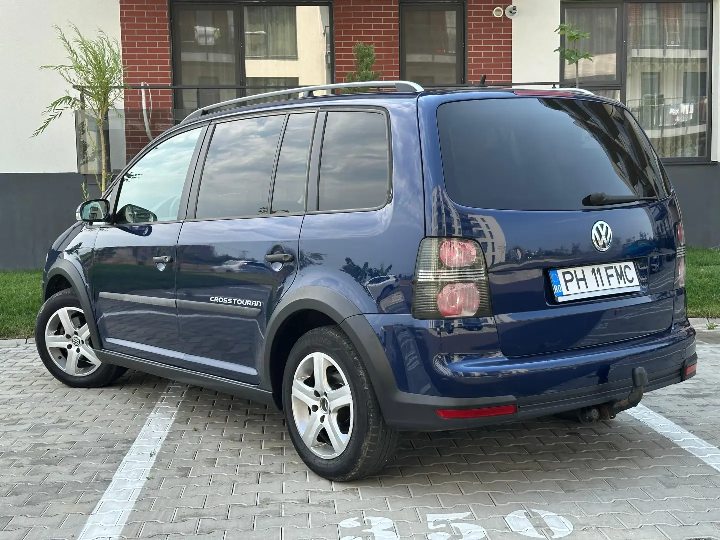 Volkswagen Touran CROSS