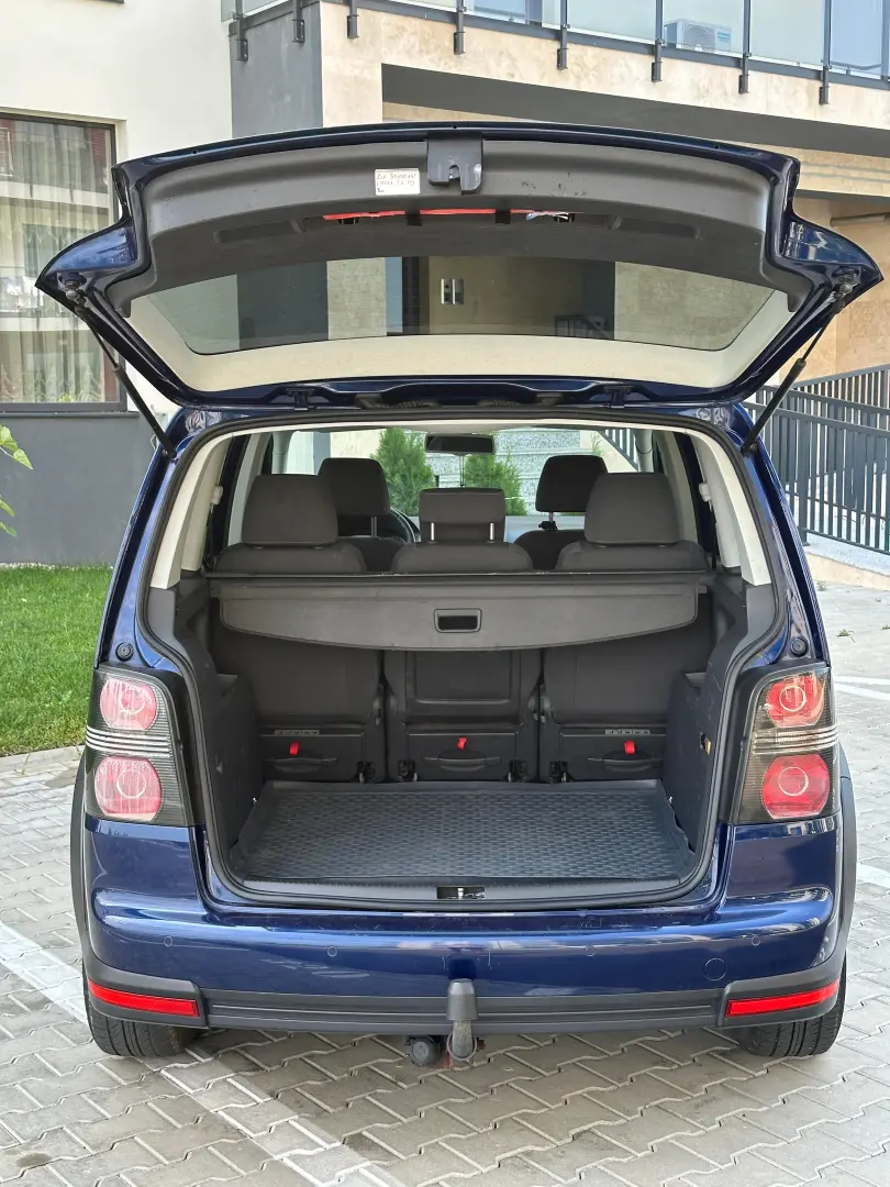 Volkswagen Touran CROSS