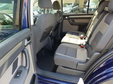 Volkswagen Touran CROSS