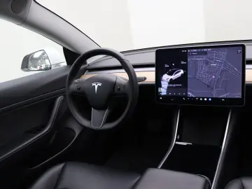 Model 3 Standard RWD Plus [ AUTOPILOT 60 kWh PRE