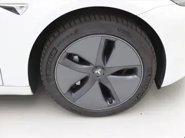 Model 3 Standard RWD Plus [ AUTOPILOT 60 kWh PRE