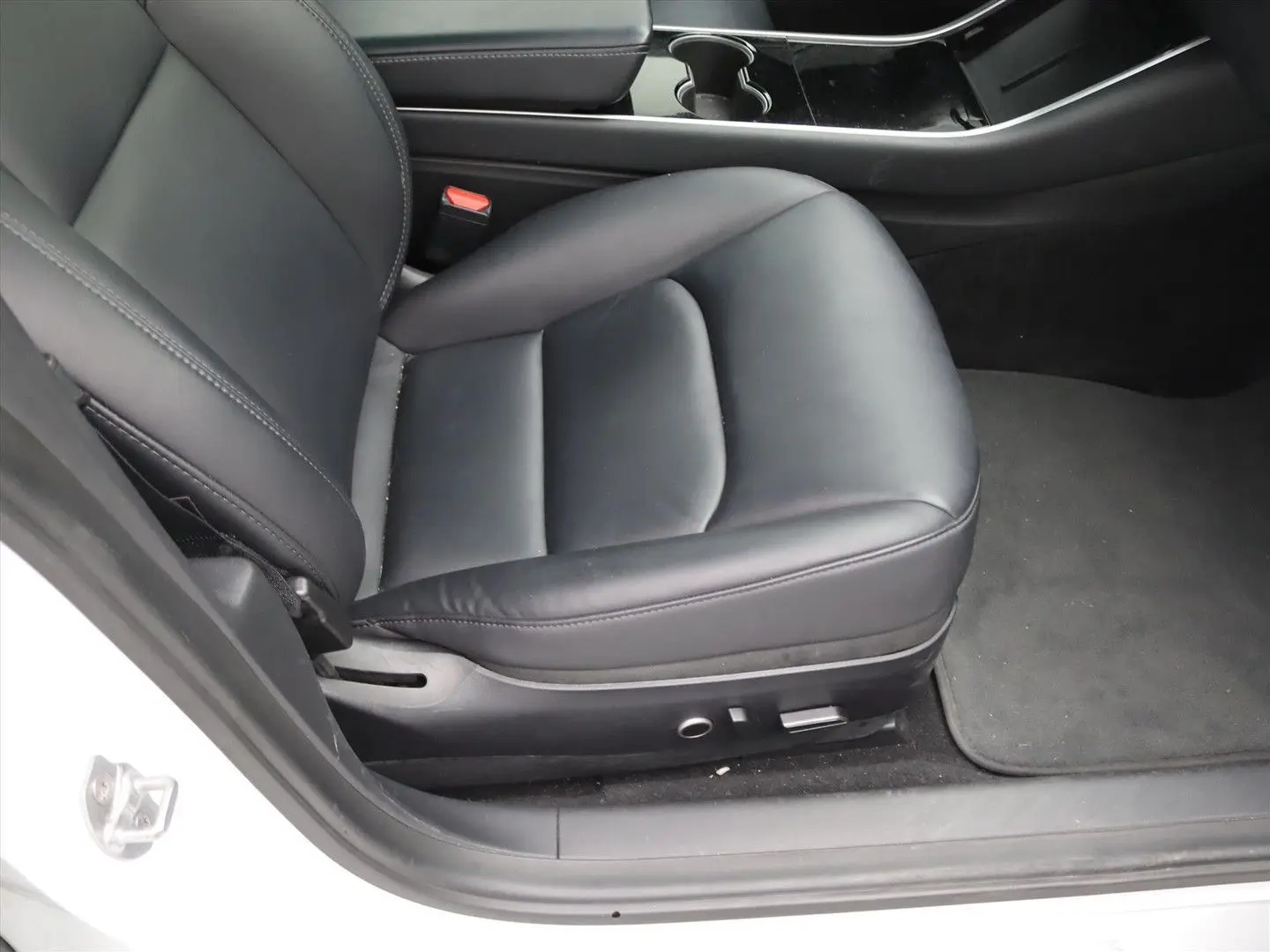 Model 3 Standard RWD Plus [ AUTOPILOT 60 kWh PRE