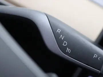 Model 3 Standard RWD Plus [ AUTOPILOT 60 kWh PRE