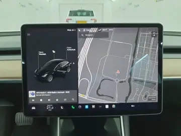 Model 3 Standard RWD Plus [ AUTOPILOT 60 kWh PRE