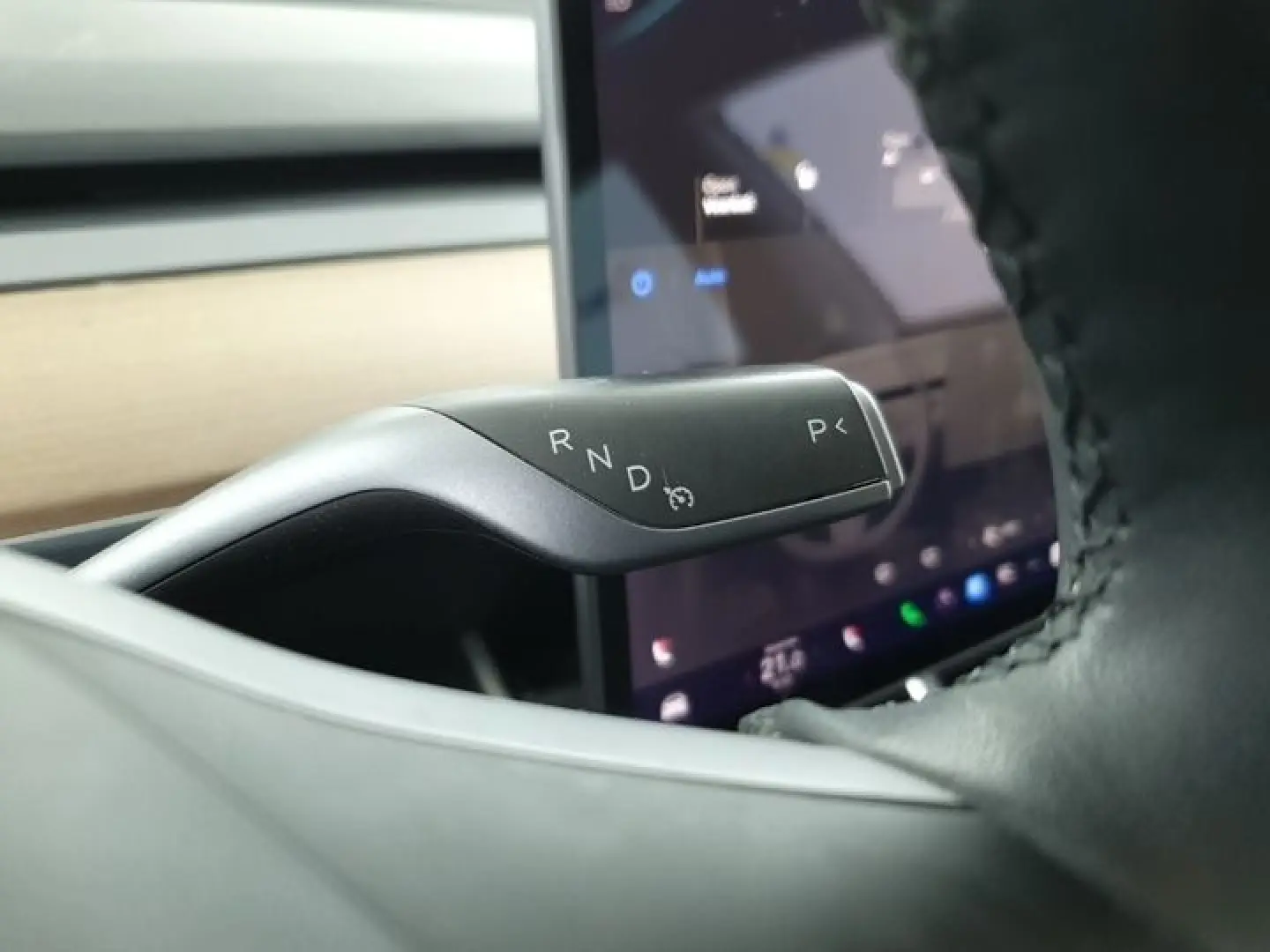 Model 3 Standard RWD Plus [ AUTOPILOT 60 kWh PRE