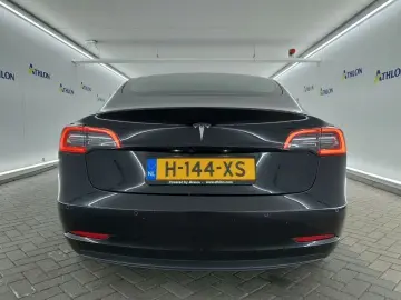 Model 3 Standard RWD Plus [ AUTOPILOT 60 kWh PRE