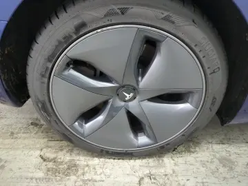 Model 3 Standard Plus RWD