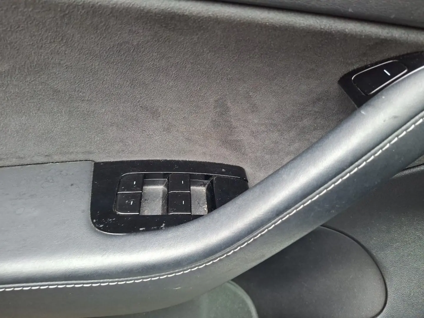 Model 3 Standard RWD Plus [ AUTOPILOT 60 kWh PRE