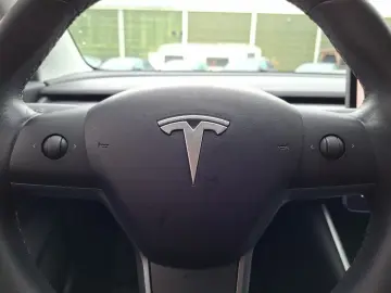 Model 3 Standard RWD Plus [ AUTOPILOT 60 kWh PRE