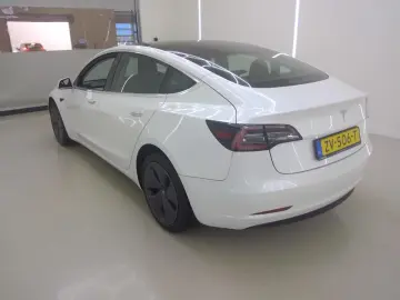 Model 3 Standard RWD Plus [ AUTOPILOT 60 kWh PRE