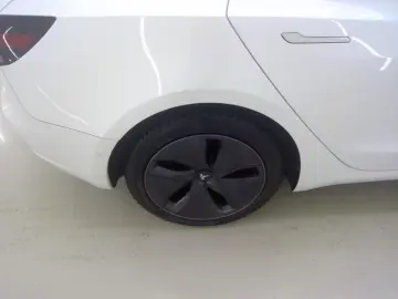 Model 3 Standard RWD Plus [ AUTOPILOT 60 kWh PRE