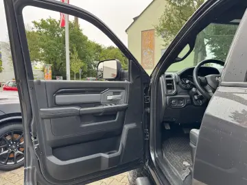 RAM 2500 Power Wagon 6.4 V8 4x4 12  Navi   AHK