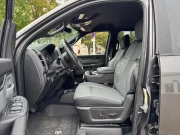 RAM 2500 Power Wagon 6.4 V8 4x4 12  Navi   AHK