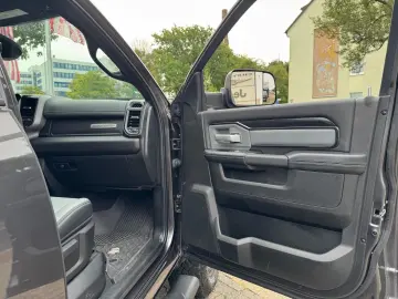 RAM 2500 Power Wagon 6.4 V8 4x4 12  Navi   AHK