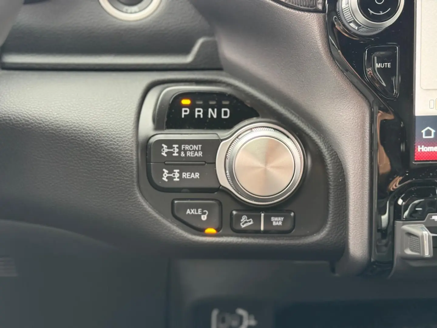 RAM 2500 Power Wagon 6.4 V8 4x4 12  Navi   AHK