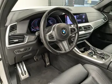 X5 xDrive30d M Sport PANO 20'' SHZ ACC PA H K DA