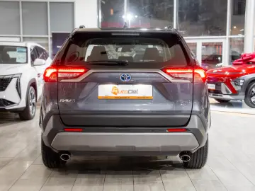 Toyota RAV4 4X4 Hybrid