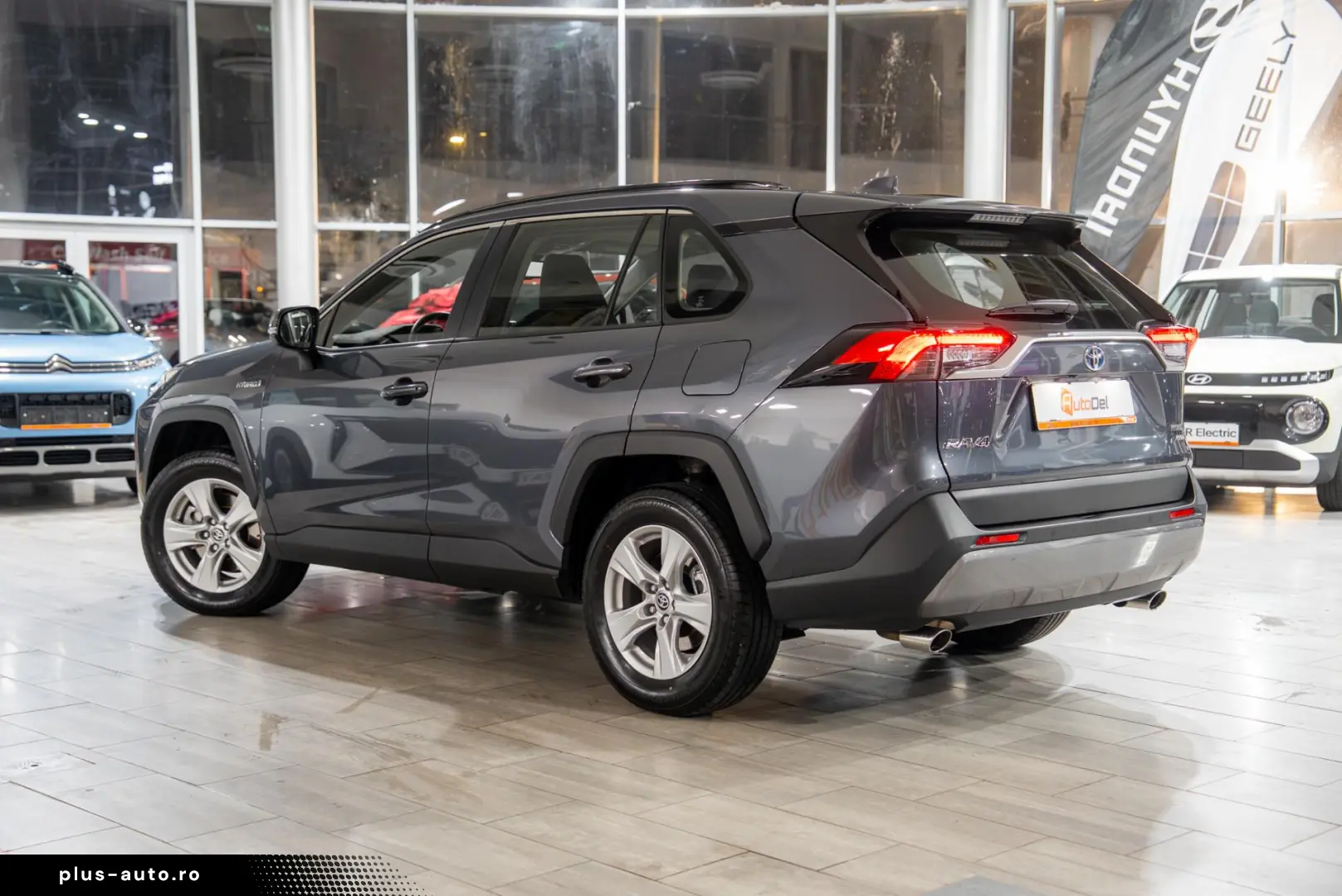 Toyota RAV4 4X4 Hybrid