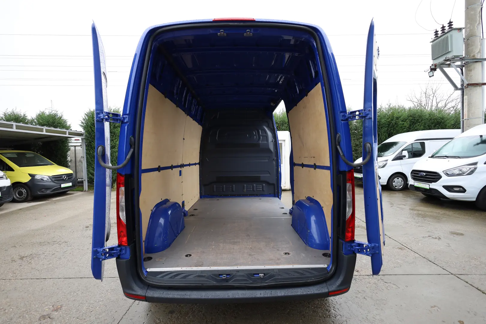 Mercedes-Benz Sprinter L2H2 2.2D 115 CP