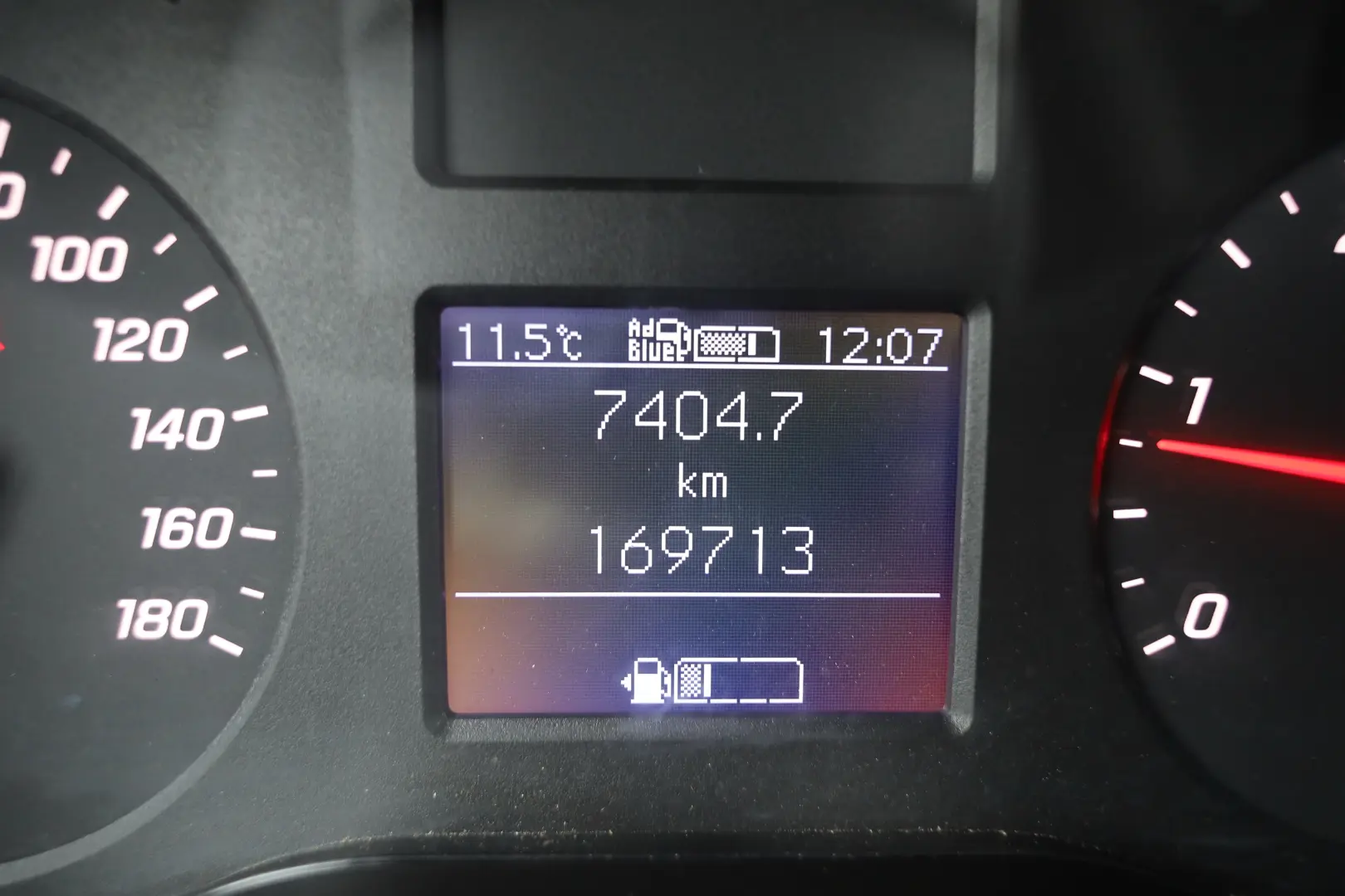 Mercedes-Benz Sprinter L2H2 2.2D 115 CP