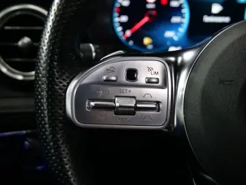 GLC 300 de 4Matic LED PANO AMG-Lenkrad Kamera