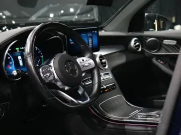 GLC 300 de 4Matic LED PANO AMG-Lenkrad Kamera