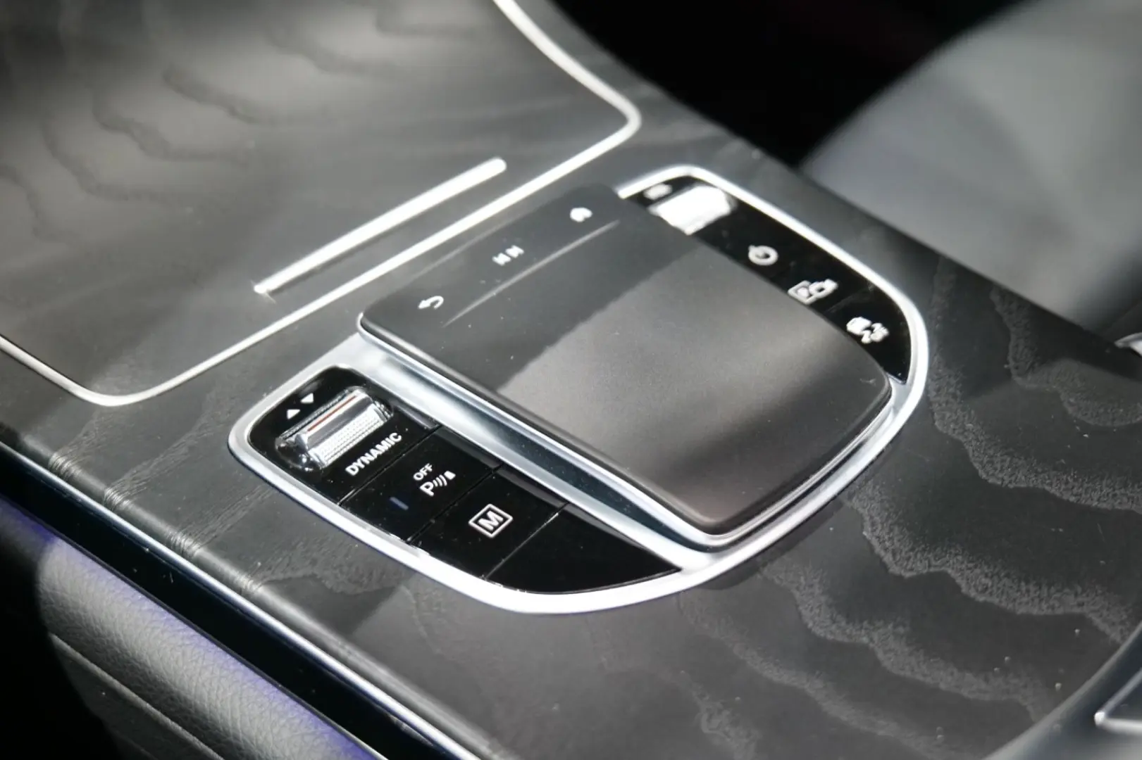 GLC 300 de 4Matic LED PANO AMG-Lenkrad Kamera