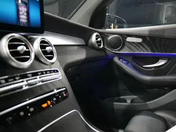 GLC 300 de 4Matic LED PANO AMG-Lenkrad Kamera