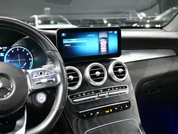 GLC 300 de 4Matic LED PANO AMG-Lenkrad Kamera