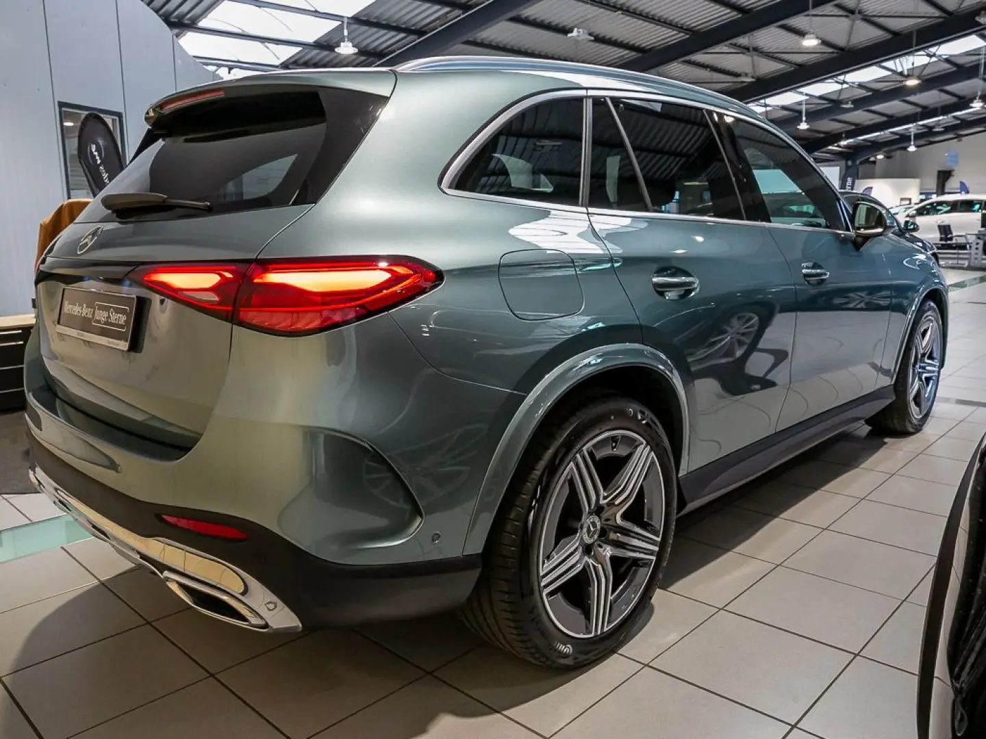 GLC 200 AMG PANO AHK STANDHZG MEMORY TOTWINKEL