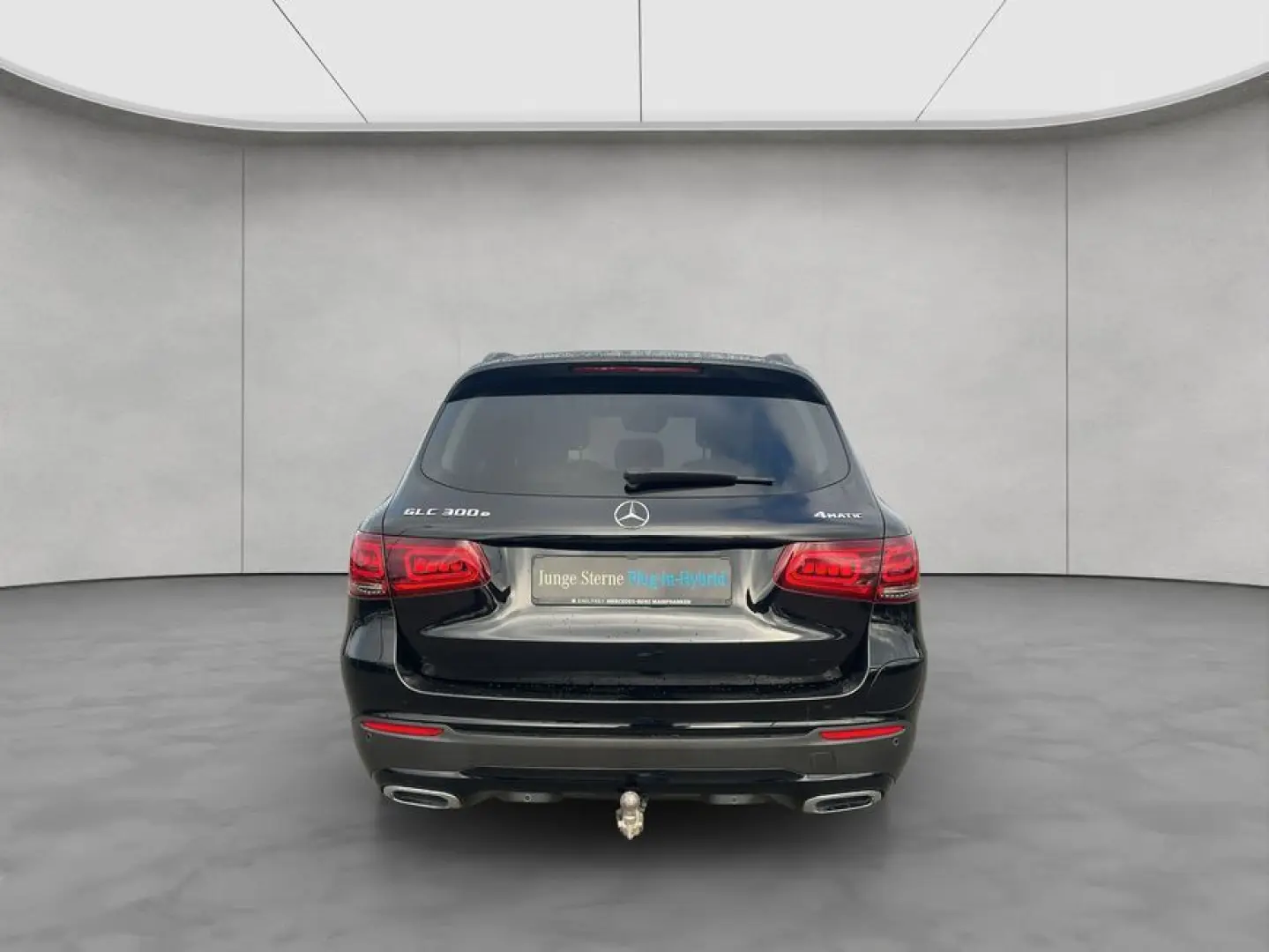 GLC 300 e 4M Night AHK Sound 360  Pano Distro