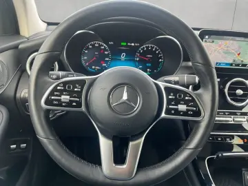 GLC 300 e 4M Night AHK Sound 360  Pano Distro