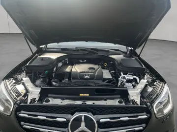 GLC 300 e 4M Night AHK Sound 360  Pano Distro