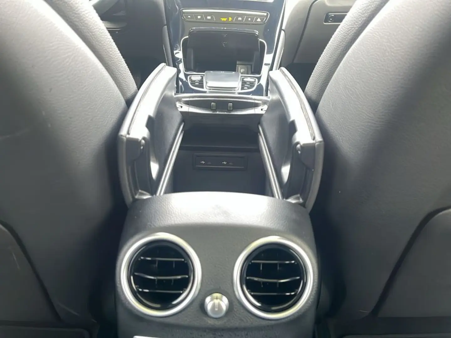 GLC 300 e 4M Night AHK Sound 360  Pano Distro