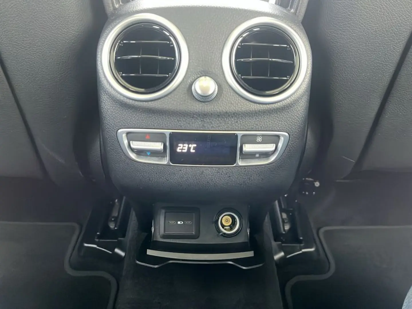 GLC 300 e 4M Night AHK Sound 360  Pano Distro