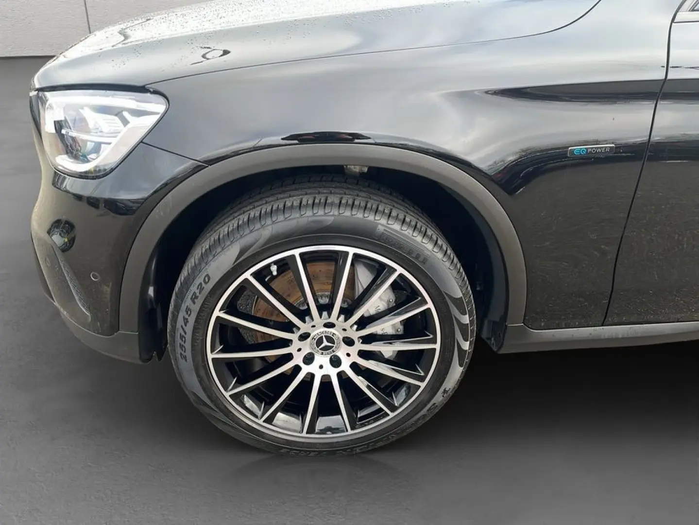 GLC 300 e 4M Night AHK Sound 360  Pano Distro