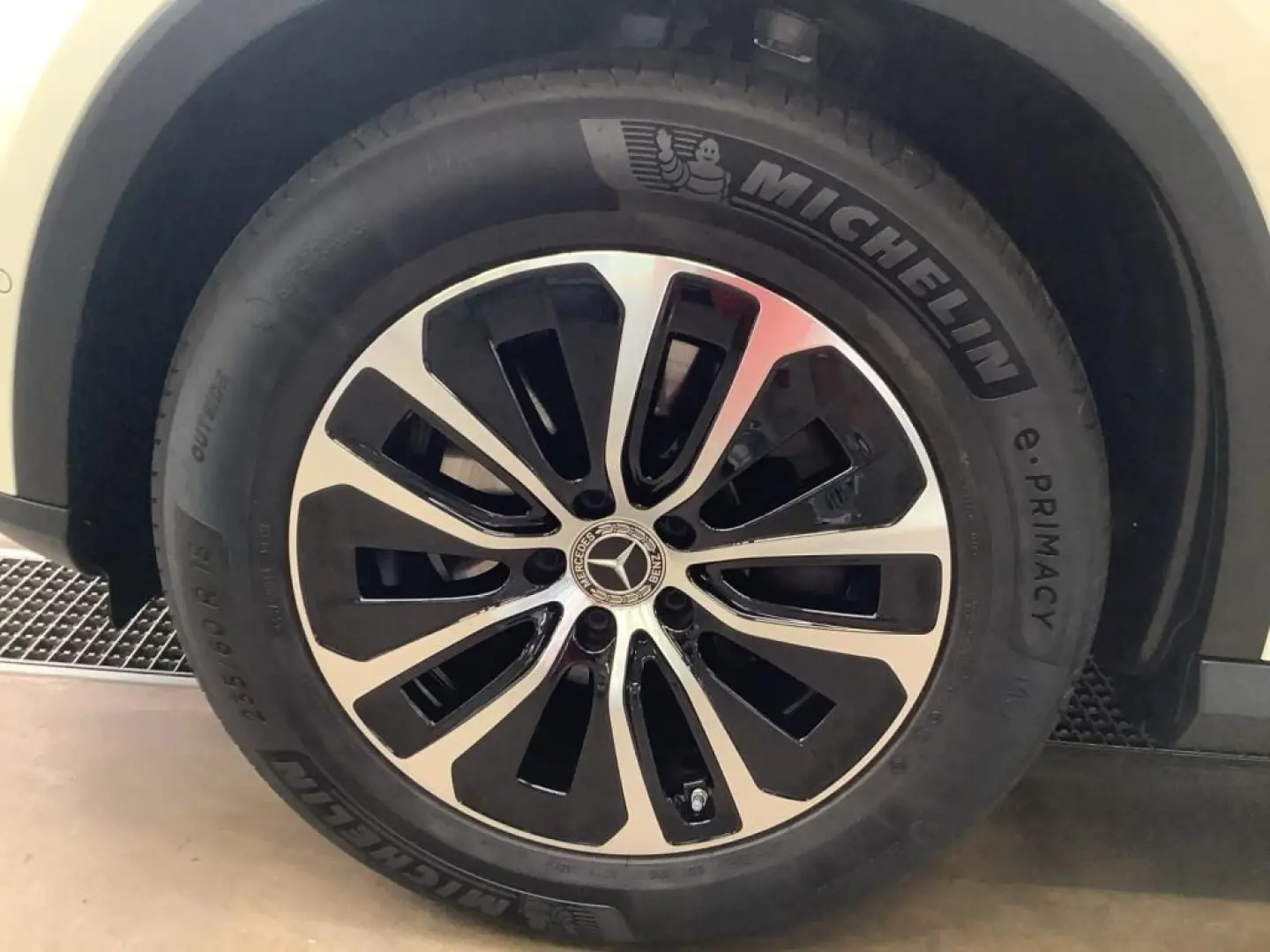 GLC 200 4M Avantgarde 9G LED Panorama-SD AHK