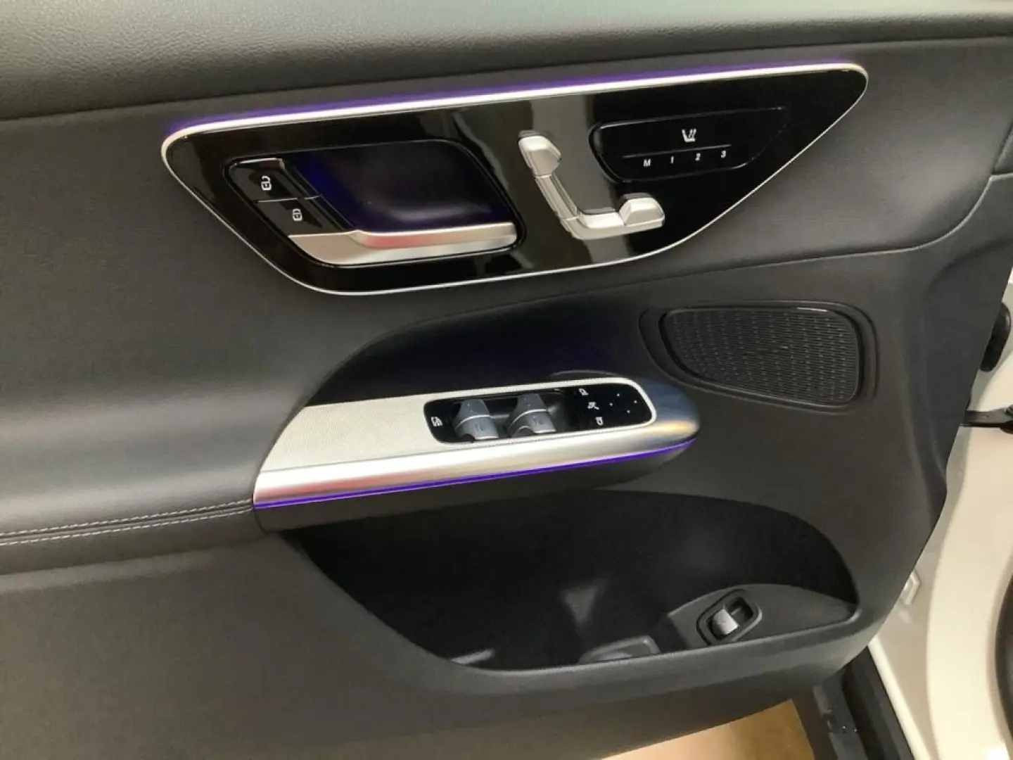 GLC 200 4M Avantgarde 9G LED Panorama-SD AHK