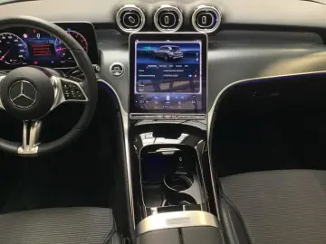 GLC 200 4M Avantgarde 9G LED Panorama-SD AHK