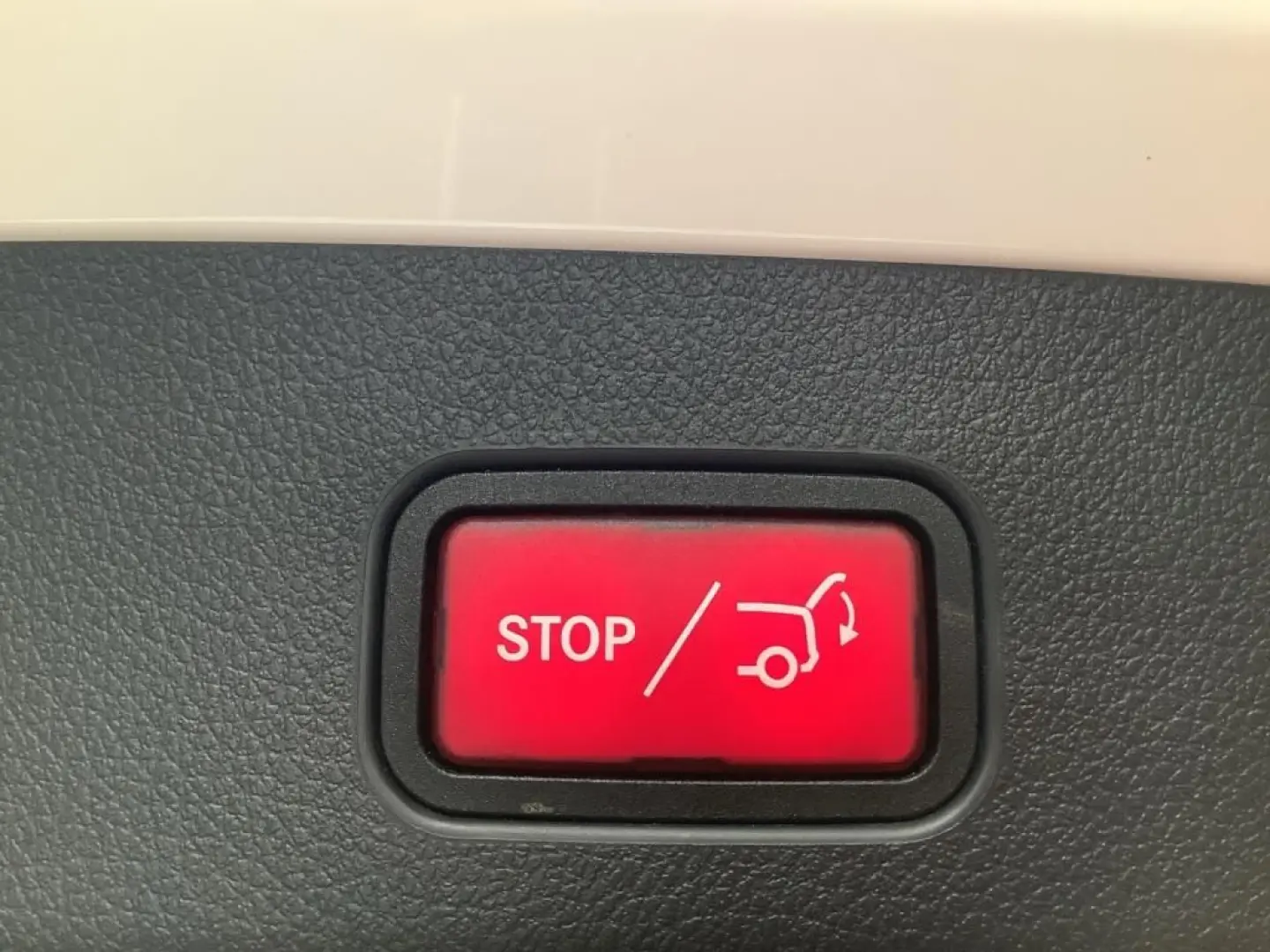 GLC 200 4M Avantgarde 9G LED Panorama-SD AHK